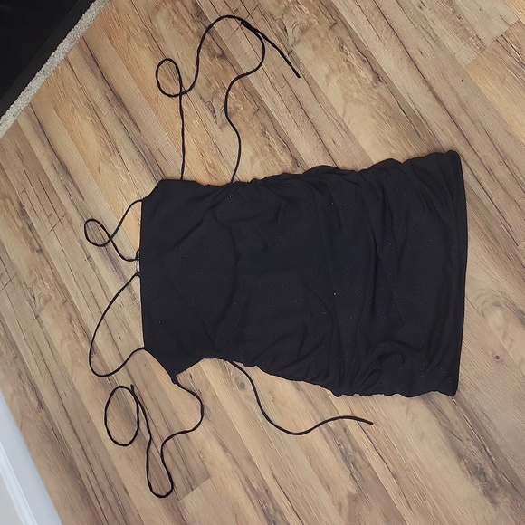 LUCY IN THE SKY Black with Red Sparkle Cowl Neck Ruched Side Strappy Mini Dress - Picture 6 of 13